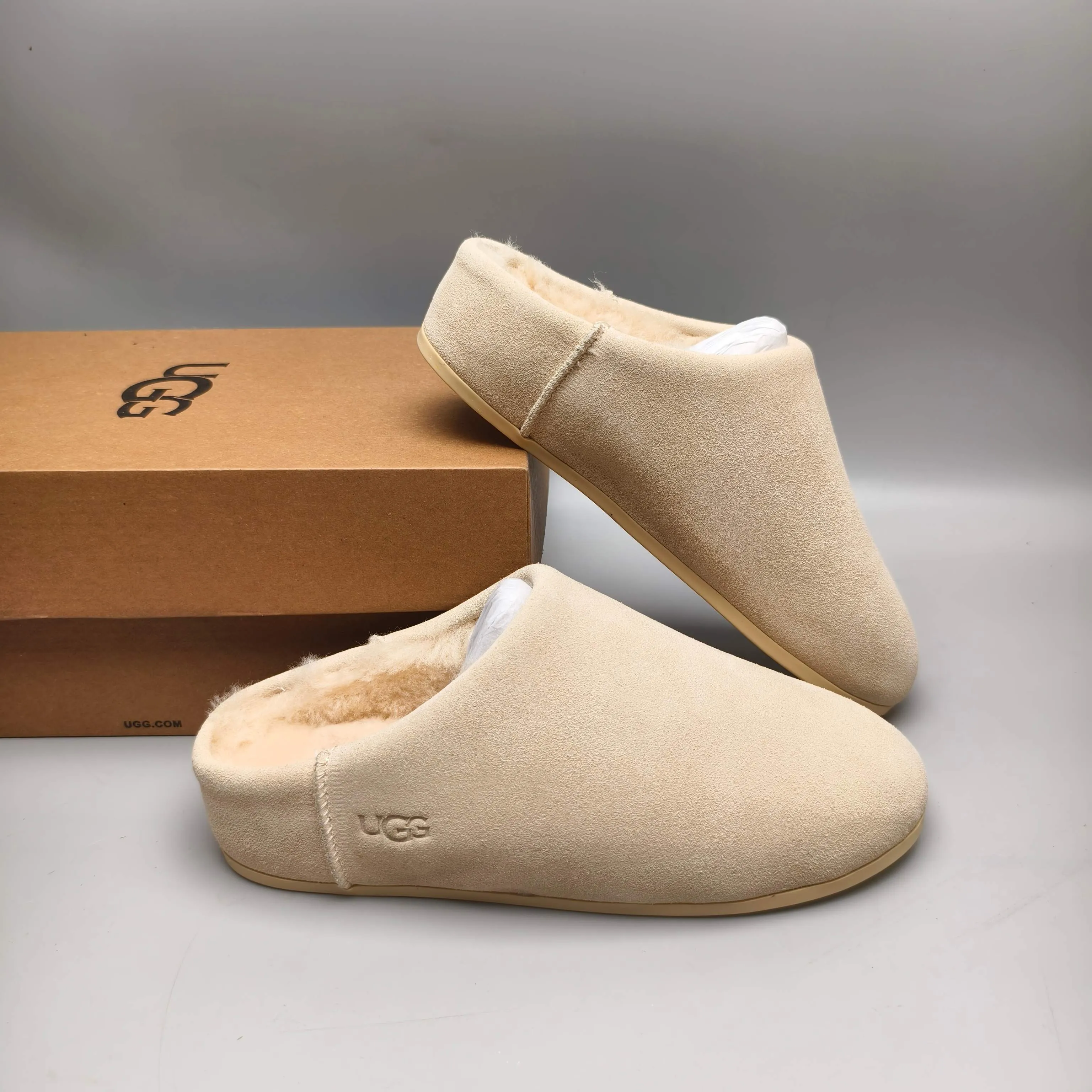 💰440 UGG sheepskin all-in-one snow boots 1390 home slip-on casual shoes Color: Maroon Black Sand Green Matching Size: 35-40